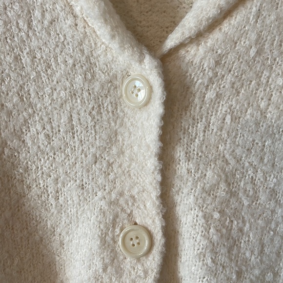 Sweater - Picture 4 of 4